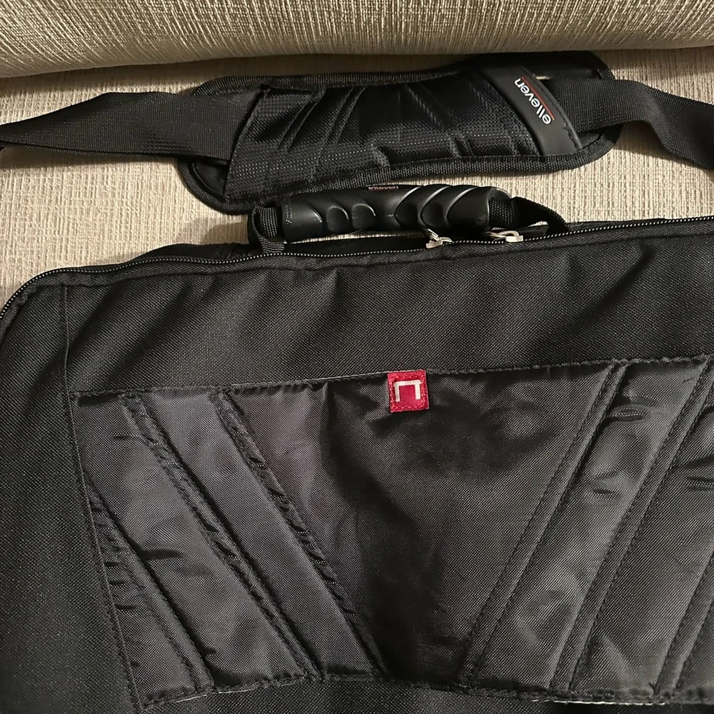 Men's Black Computer Messenger Bag